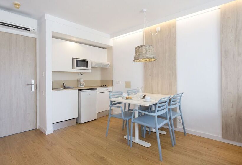 Апартаменты 1 Спальня Вид на Море, Cabot Hobby Club Apartments
