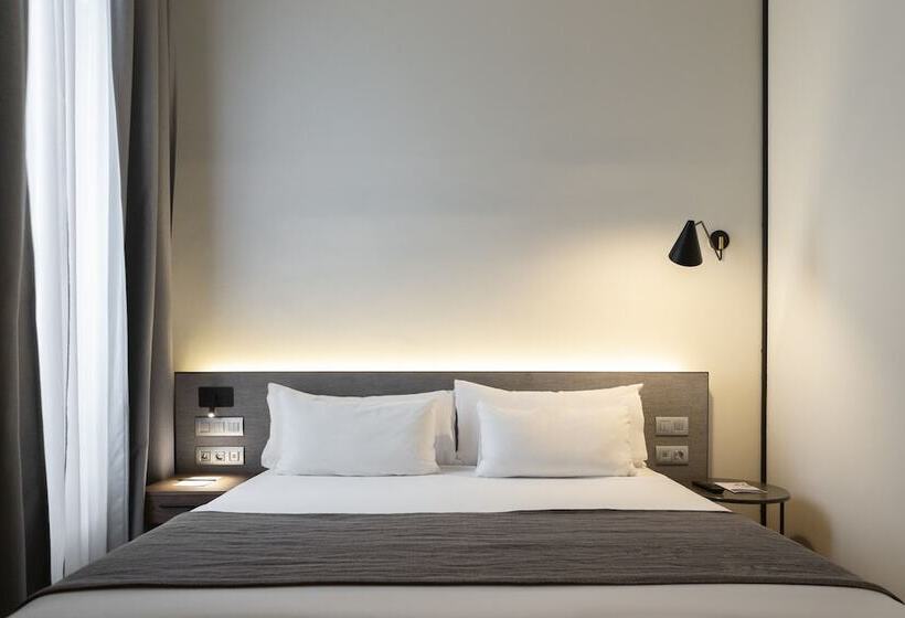 اتاق استاندارد یک نفره, Icon Embassy