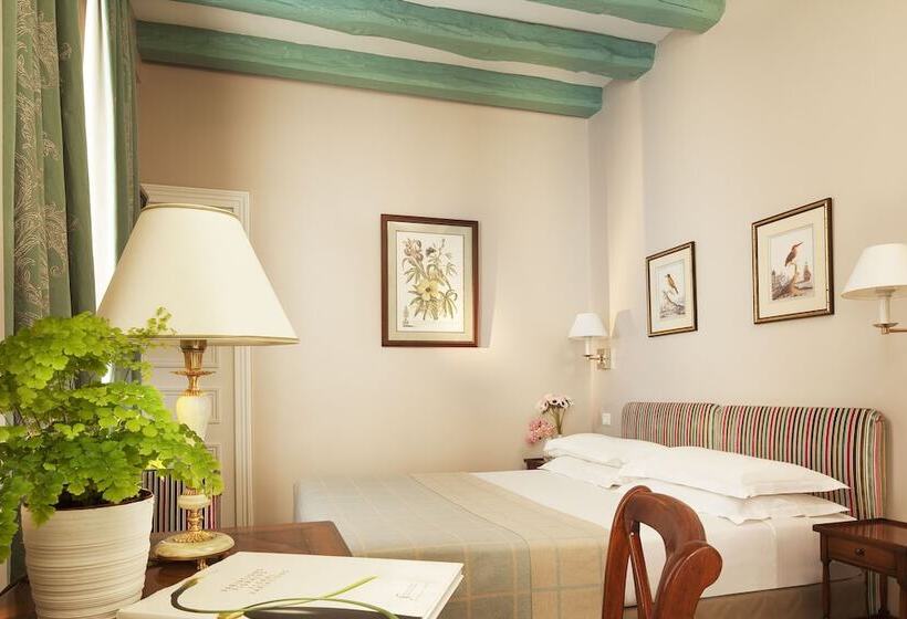 スタンダードシングルルーム, Le Relais Sainthonore