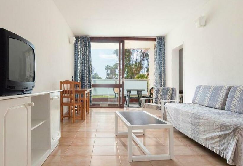 شقة غرفة واحدة, Palia Don Pedro