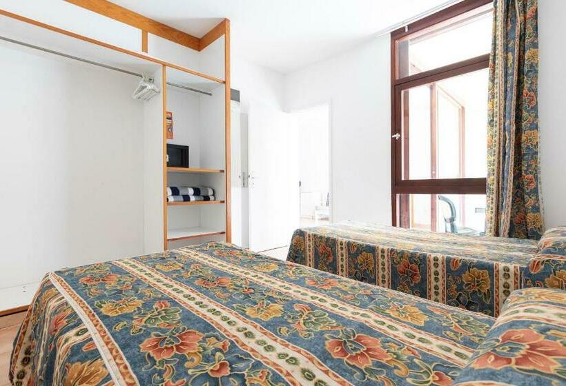 شقة غرفة واحدة, Palia Don Pedro