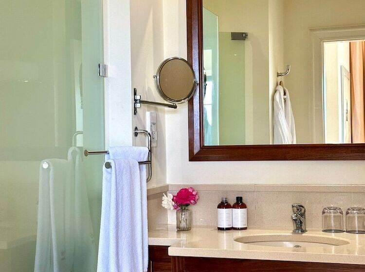 パノラミックビュースタンダードルーム, Quinta Funchal Gardens   Adults Only