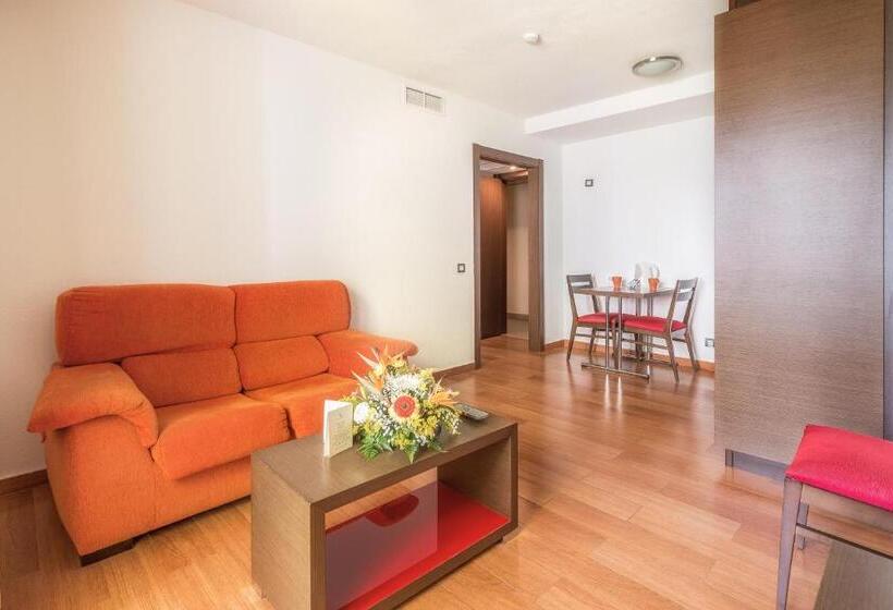 プールビューのプレミアムルーム, LIVVO Corralejo Beach