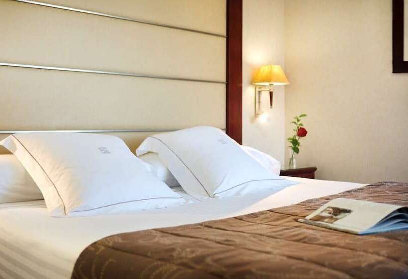 سوییت جونیور, Valencia Center