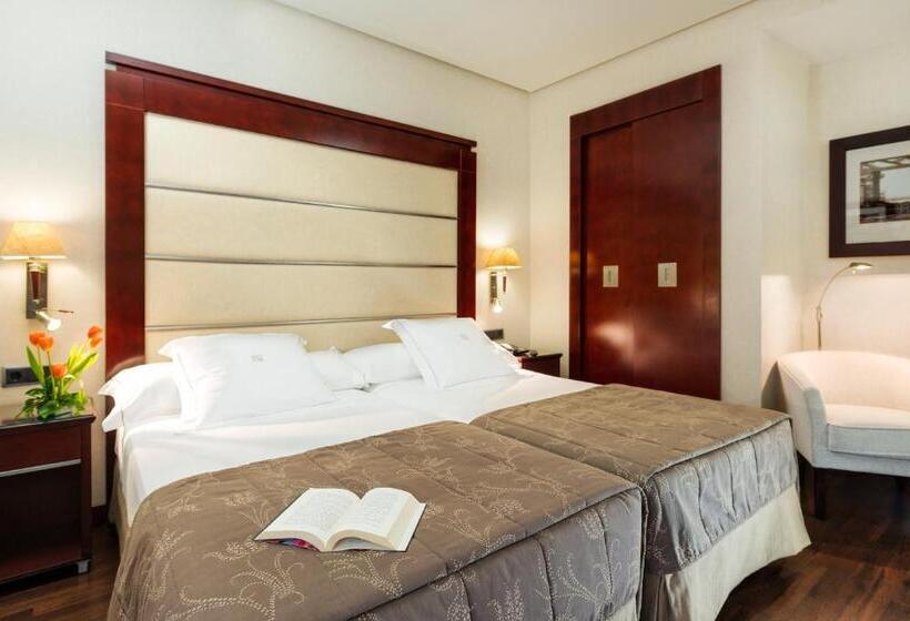 اتاق استاندارد, Valencia Center