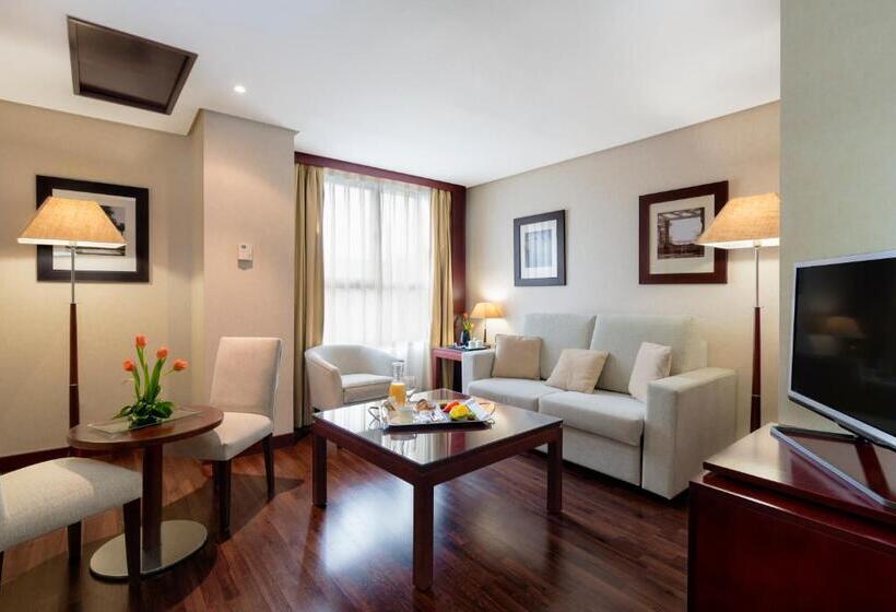 سوییت جونیور, Valencia Center