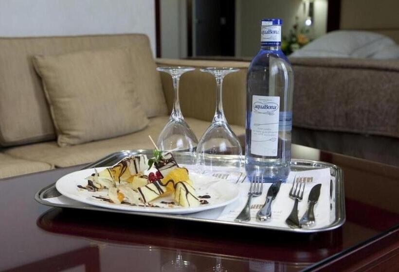 سوئیت جونیور با تراس, Valencia Center