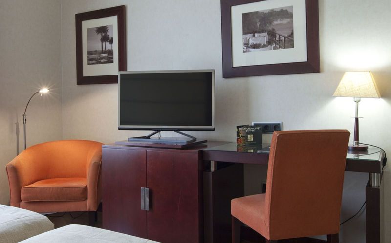 اتاق استاندارد, Valencia Center