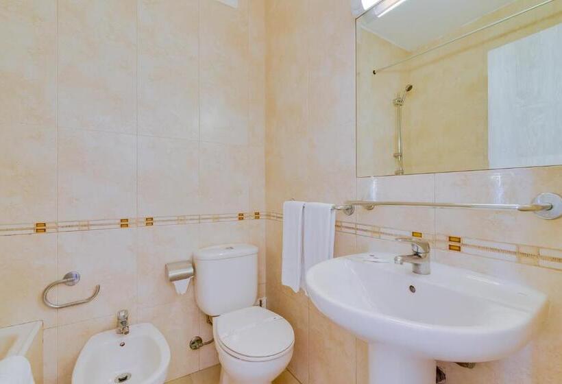 חדר סטנדרט לשלושה, Vila Recife