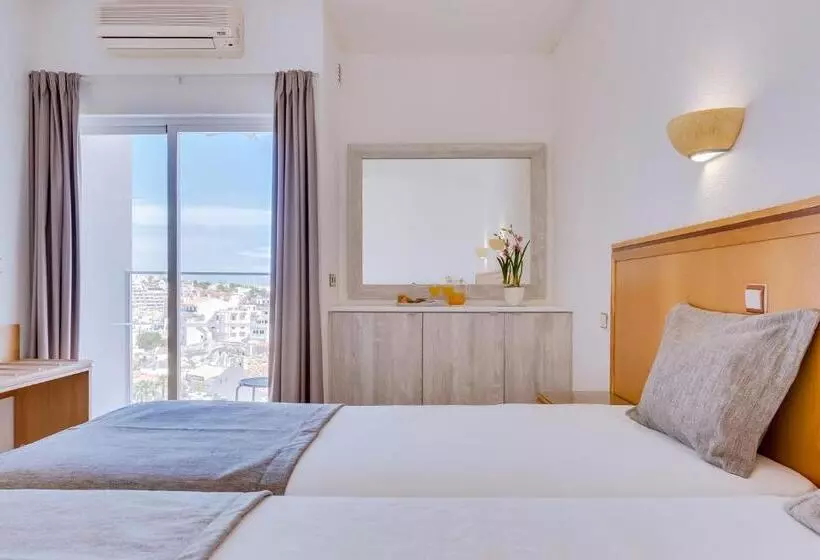 اتاق استاندارد سه نفره, Vila Recife
