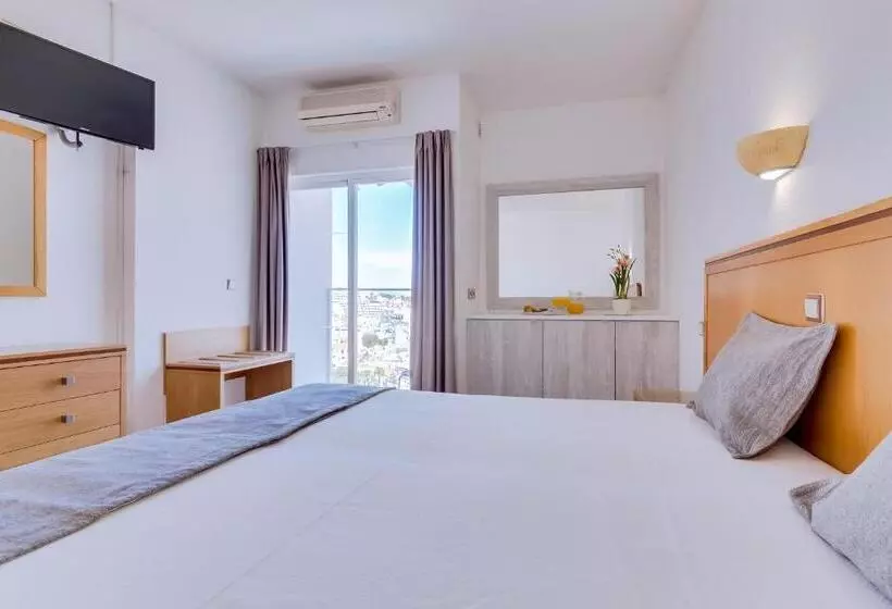 اتاق استاندارد سه نفره, Vila Recife