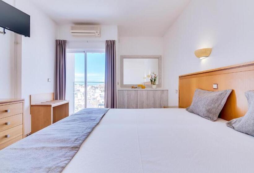 חדר סטנדרט לשלושה, Vila Recife