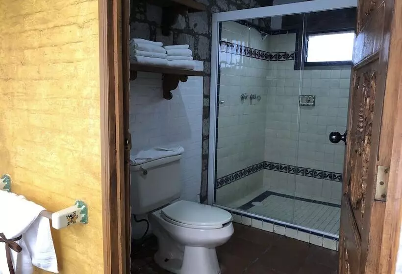 اتاق استاندارد با 2 تخت دوبل, Villa San Jose Hotel & Suites