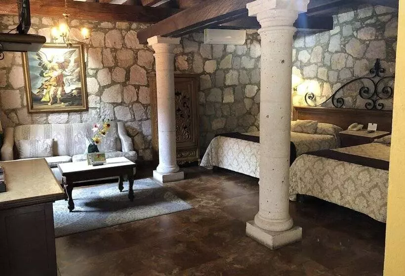 اتاق استاندارد با 2 تخت دوبل, Villa San Jose Hotel & Suites
