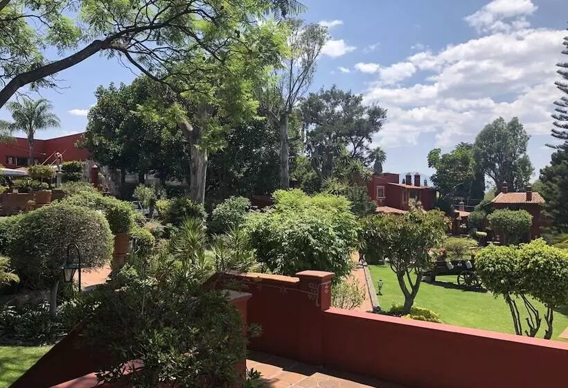 اتاق استاندارد با 2 تخت دوبل, Villa San Jose Hotel & Suites
