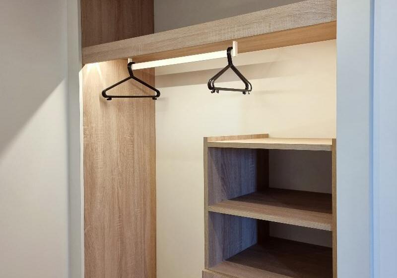 带1个卧室带泳池的公寓, Laguna Park 1