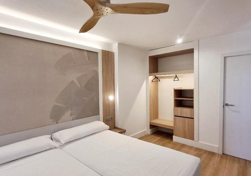 带1个卧室带泳池的公寓, Laguna Park 1