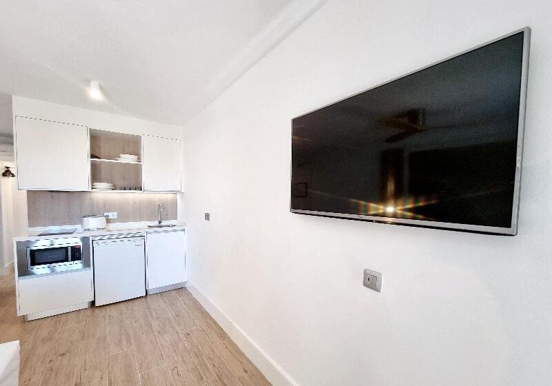 标准工作室, Laguna Park 1