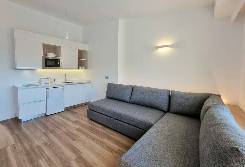 带1个卧室的公寓, Laguna Park 1