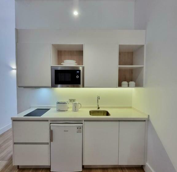 带1个卧室带泳池的公寓, Laguna Park 1