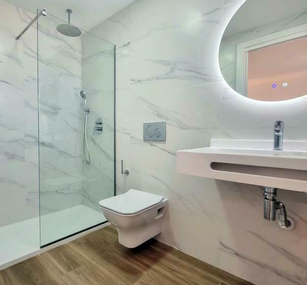 标准工作室, Laguna Park 1