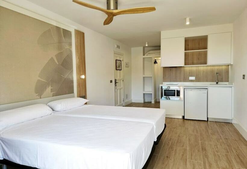 标准工作室, Laguna Park 1