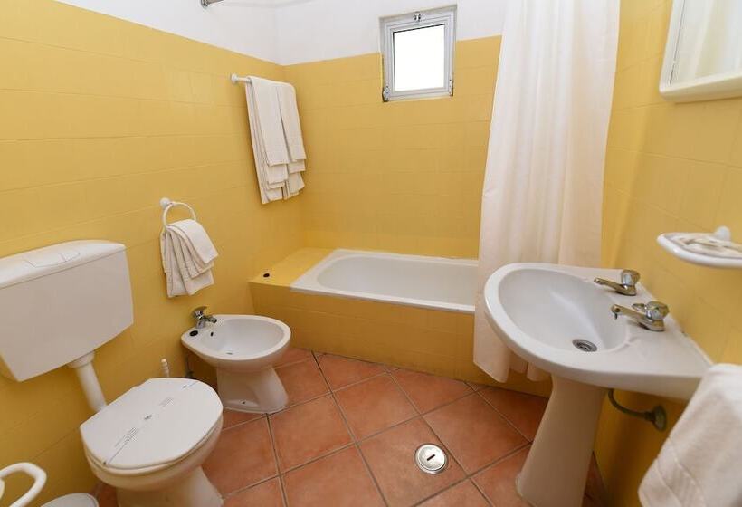 Апартаменты 2 Спальни, Monte Dos Avos Village  Pet Friendly