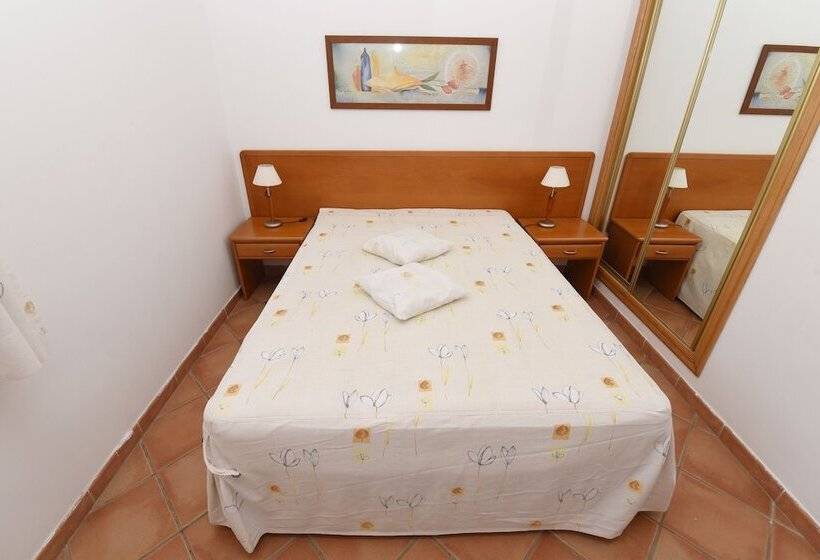 Апартаменты 2 Спальни, Monte Dos Avos Village  Pet Friendly
