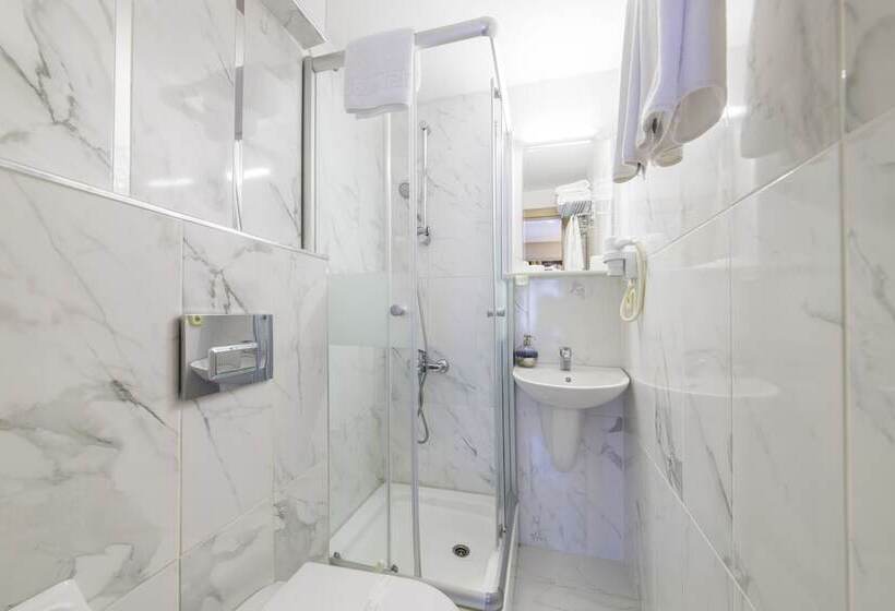 Номер Стандарт, Naz Wooden House Inn