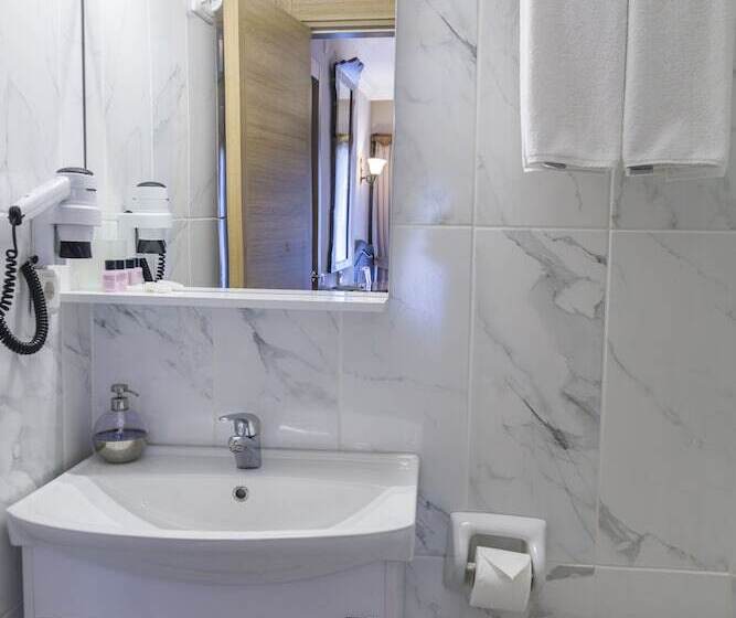 Номер Стандарт, Naz Wooden House Inn