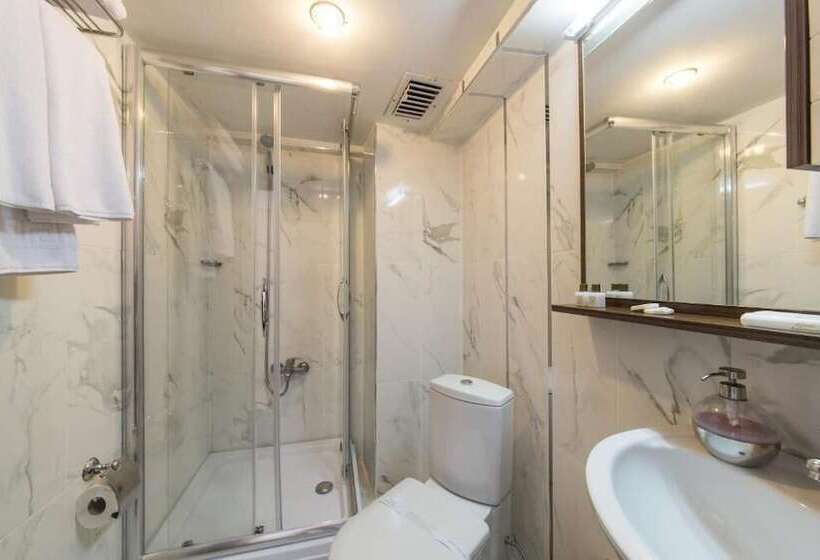 Номер Deluxe с Балконом, Naz Wooden House Inn