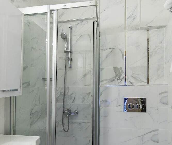 Номер Deluxe с Балконом, Naz Wooden House Inn