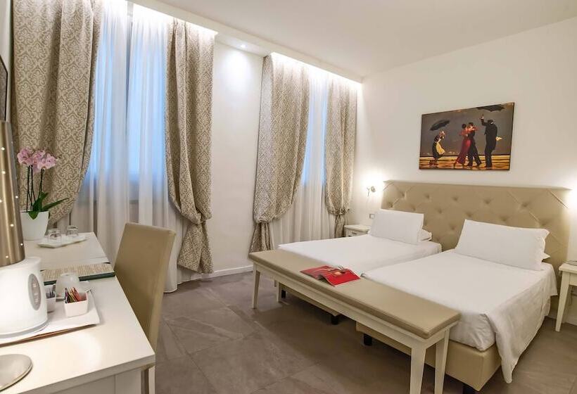 Quarto standard, Accademia