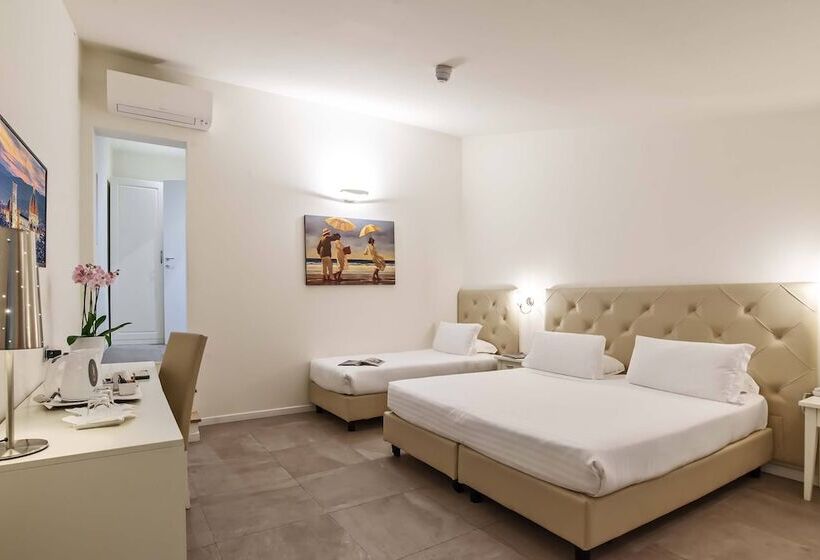 Quarto Triplo Standart, Accademia