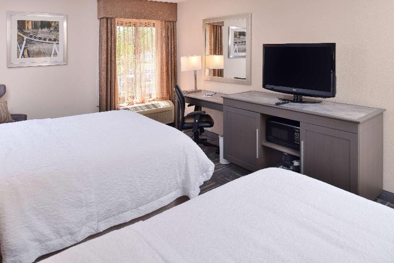 Quarto standard, Accademia