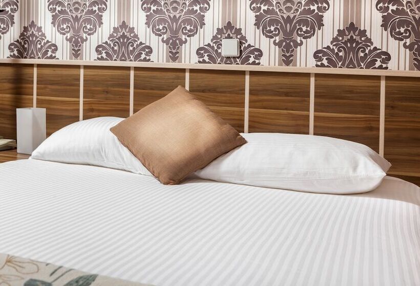 غرفة قياسية مطلّة علي البحر, Aquarius