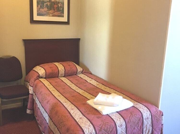 Номер Стандарт Трехместный, Ben Nevis Hotel & Leisure Club