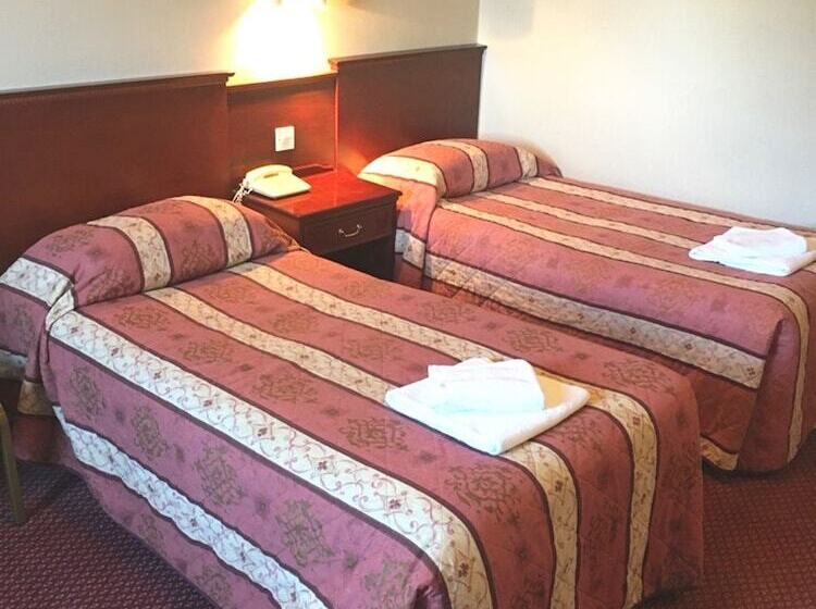 Номер Стандарт Трехместный, Ben Nevis Hotel & Leisure Club