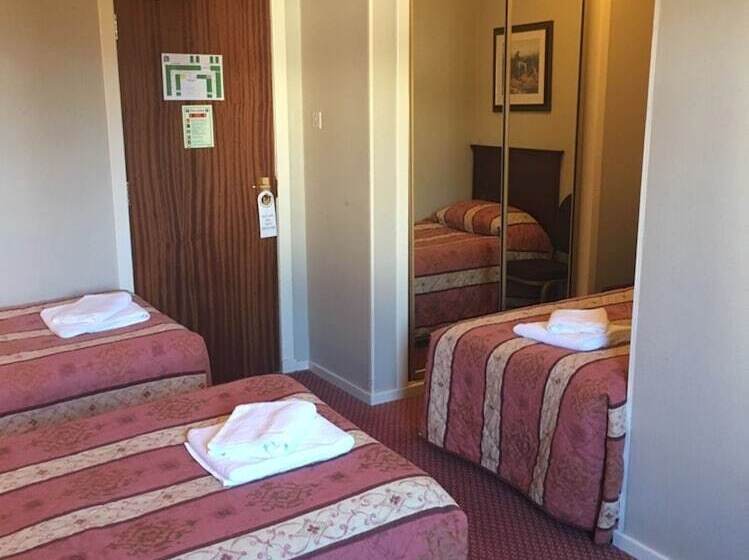 Номер Стандарт Трехместный, Ben Nevis Hotel & Leisure Club