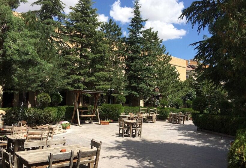 스위트, Burcu Kaya