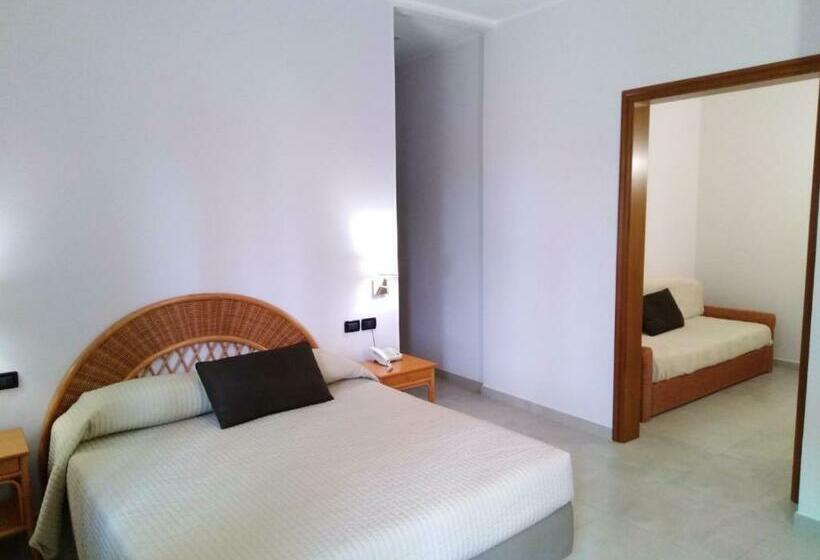 Pokój Czteroosobowy Superior, Corallo