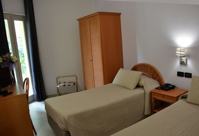 Pokój Standard, Corallo