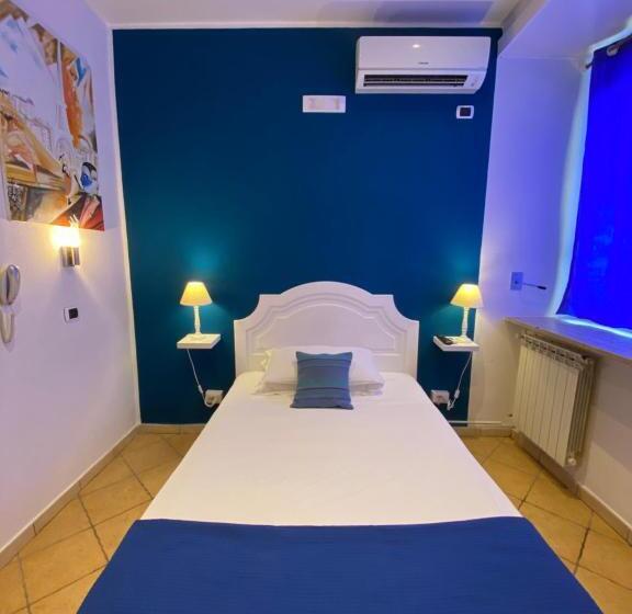 اتاق استاندارد با تخت دوبل, Europeo Napoli