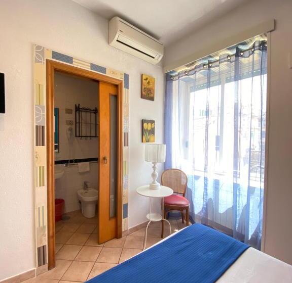 اتاق استاندارد با تخت دوبل, Europeo Napoli