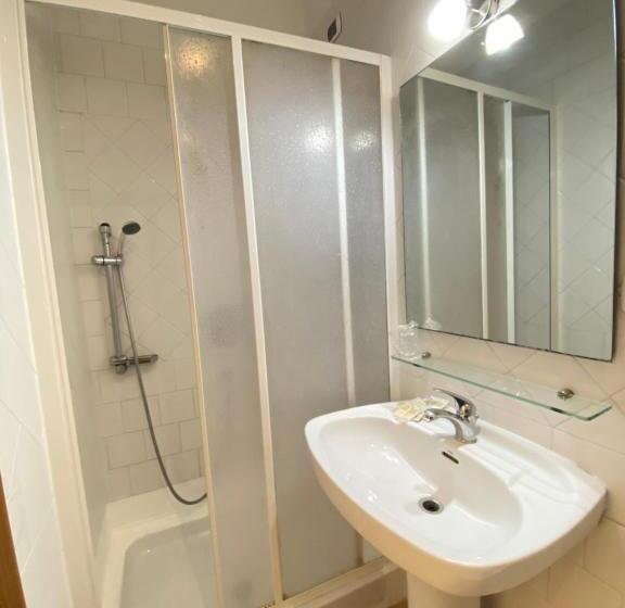 اتاق استاندارد, Europeo Napoli