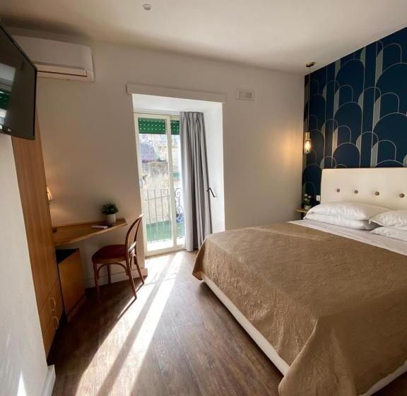 اتاق سوپریور, Europeo Napoli