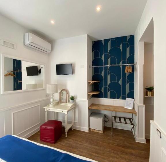 اتاق سوپریور, Europeo Napoli