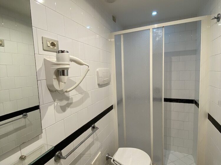 اتاق استاندارد, Europeo Napoli