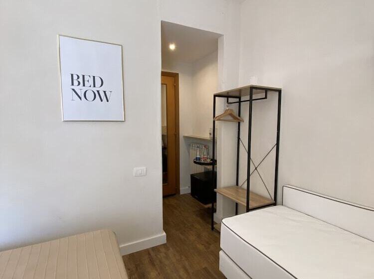 اتاق استاندارد سه نفره, Europeo Napoli