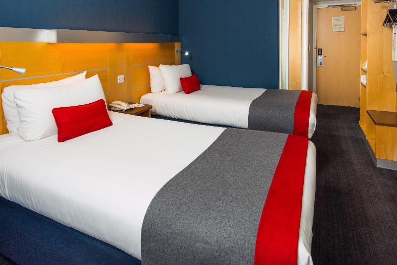 חדר סטנדרט, Holiday Inn Express Stevenage, An Ihg